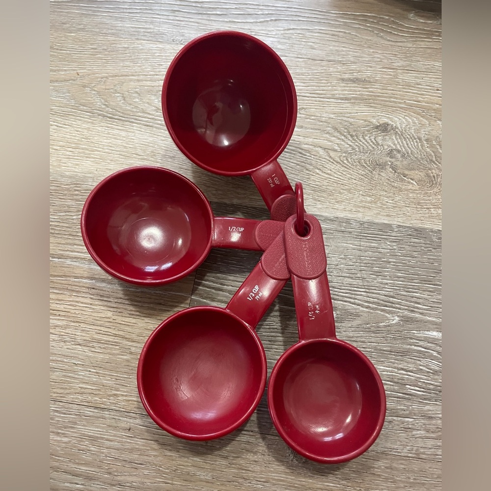 Kitchenaid Red Measuring Cups Set